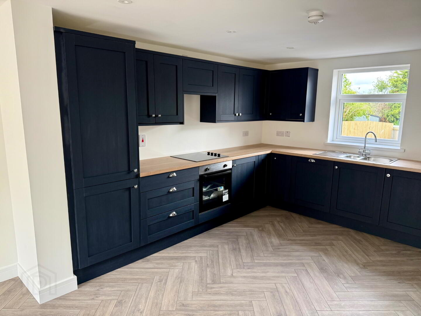 17a Foyle Crescent 4 of 19