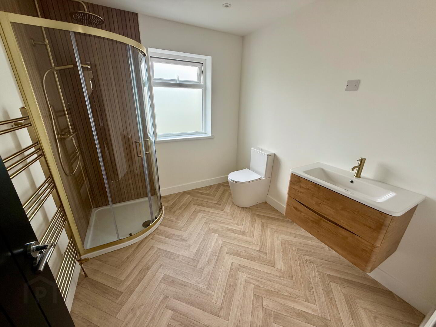 17a Foyle Crescent 12 of 19