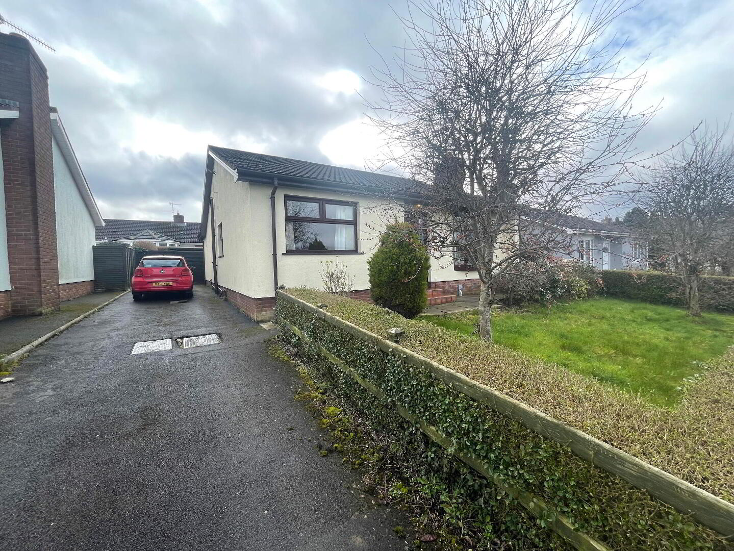 39 Annesborough Park 1 of 14