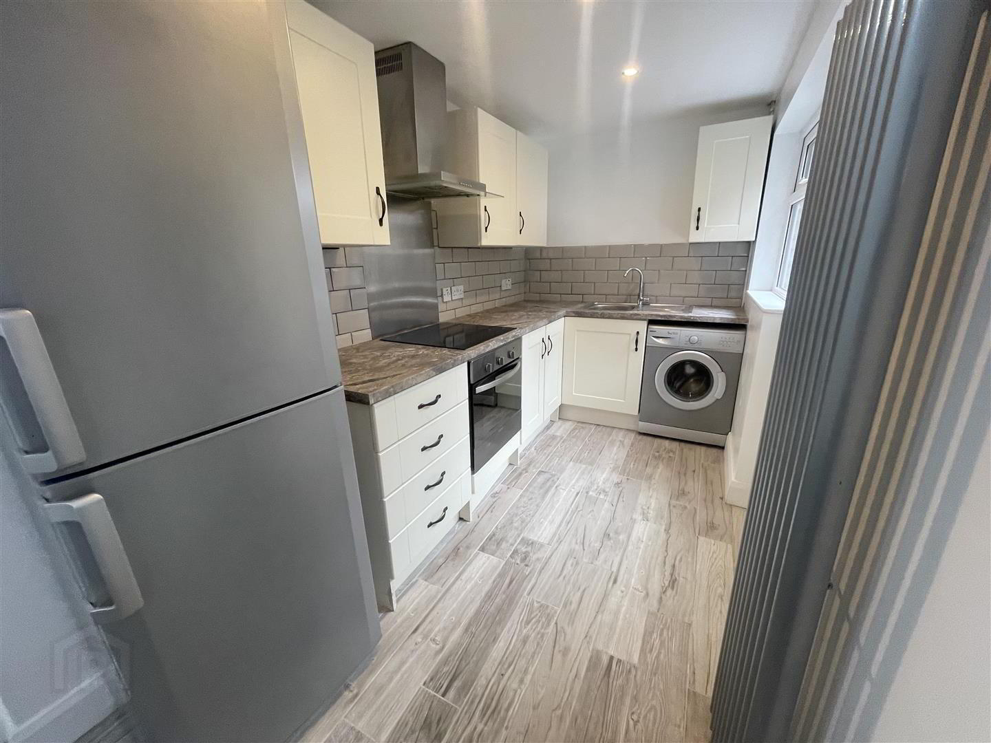 15 Strandburn Drive 4 of 9