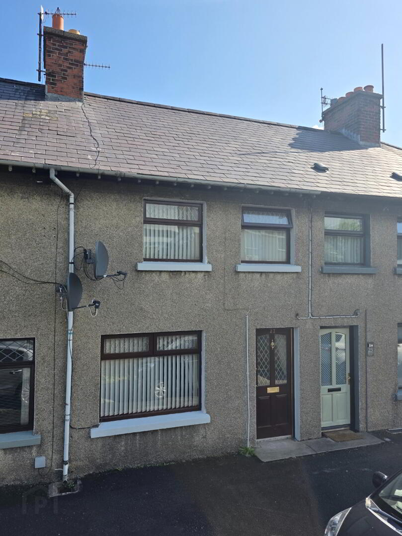 27 Leyland Road 1 of 17