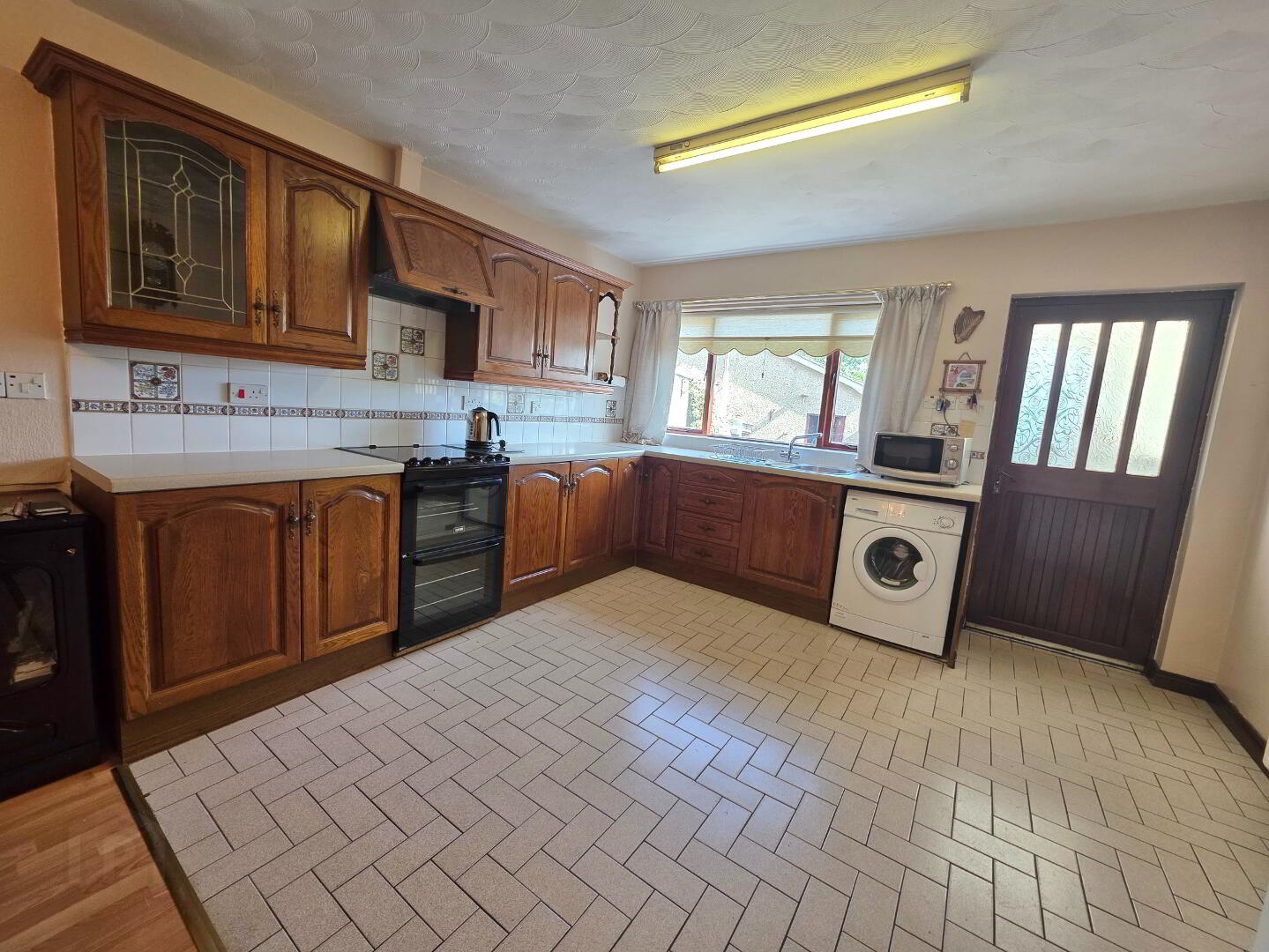 27 Leyland Road 3 of 17