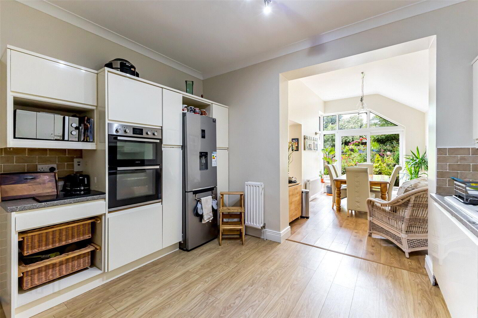 property description image