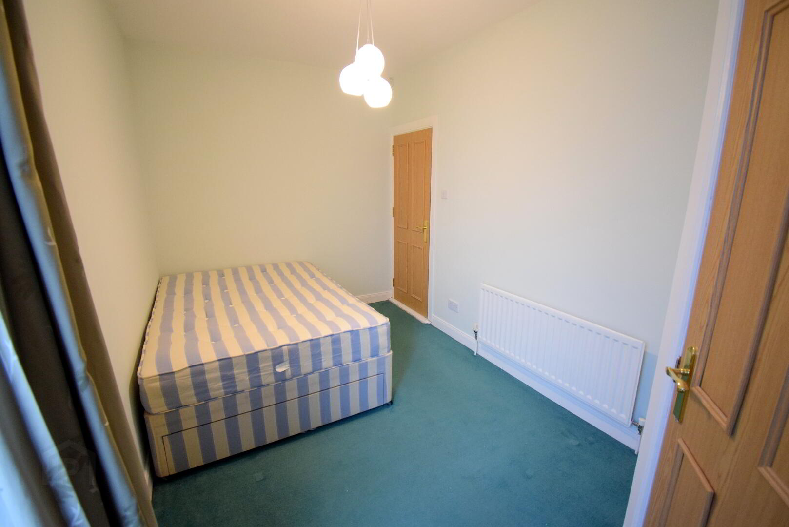 Apt 2, 23 Knock Road 9 of 17