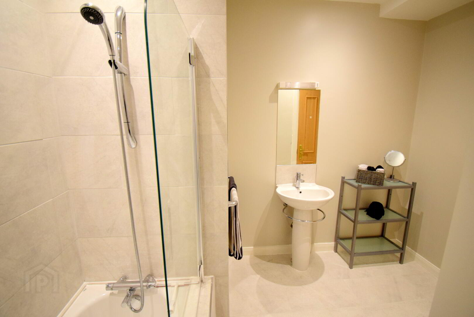 Apt 2, 23 Knock Road 16 of 17
