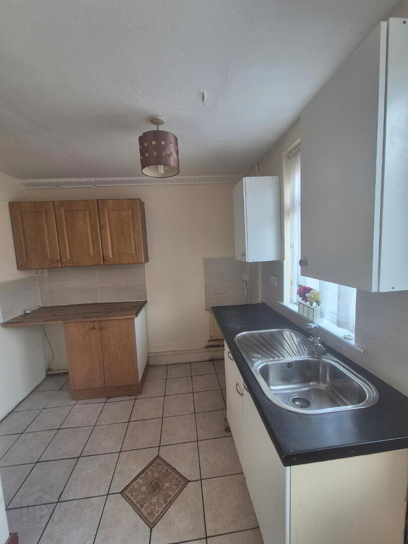 56 Mount Eden Road 4 of 8