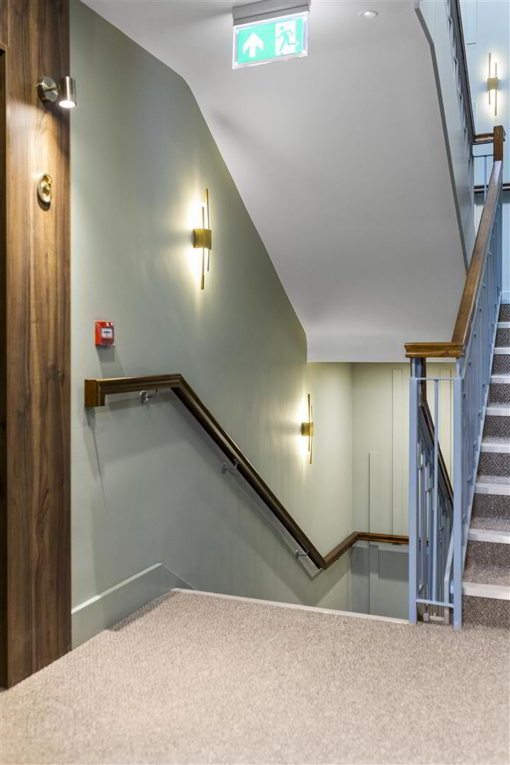 Apartment 1 17 The Promenade 36 of 51