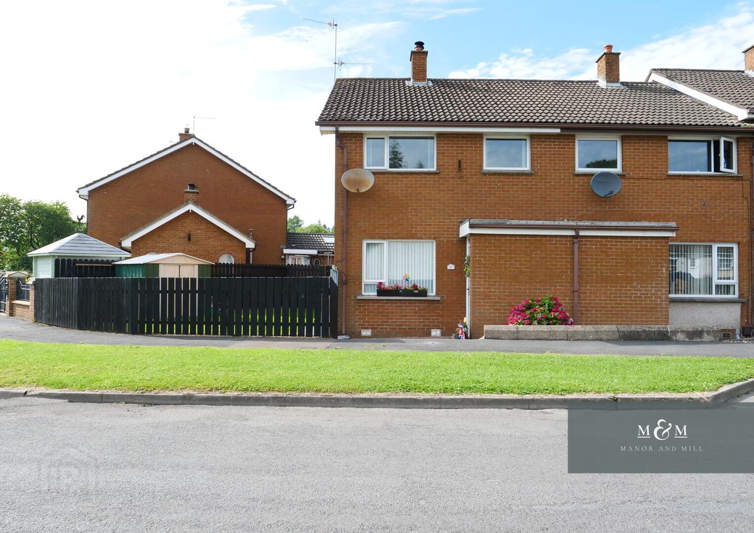 45 Edenaveys Crescent 3 of 29