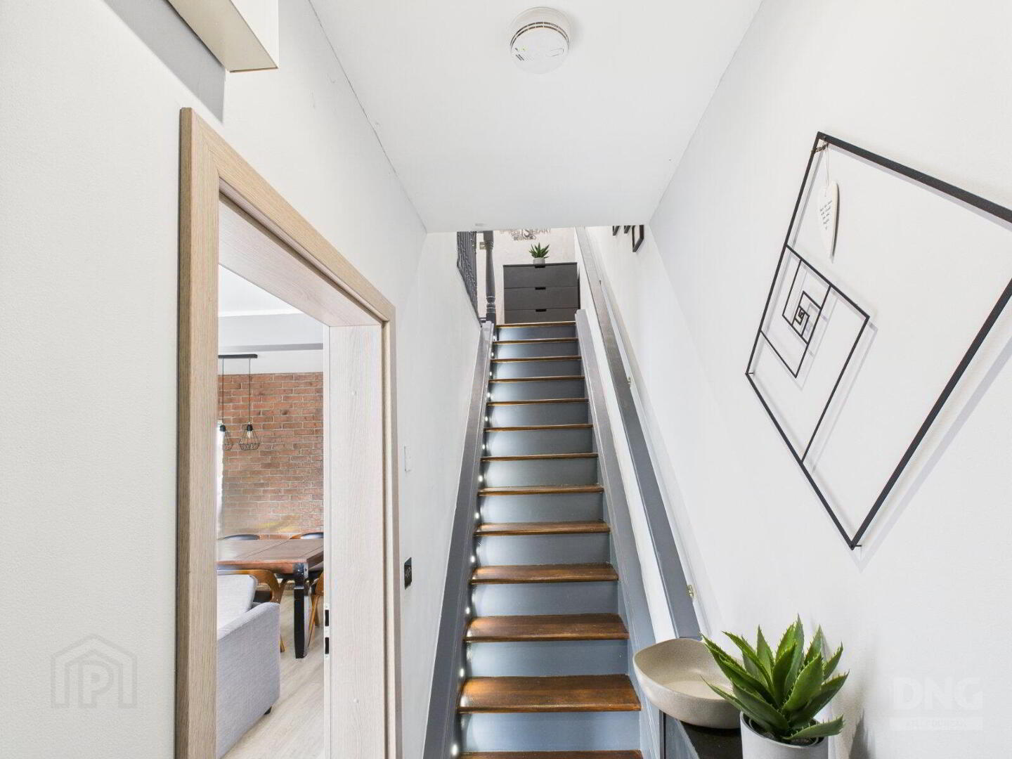 21 Dillon Street 2 of 21
