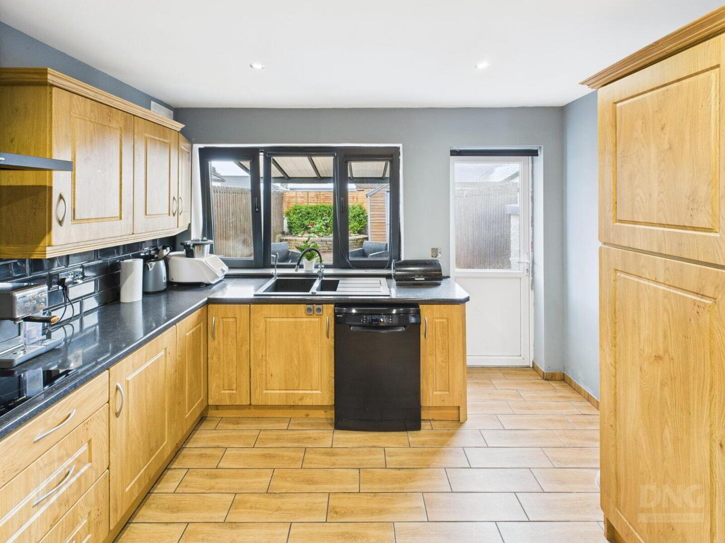 21 Dillon Street 6 of 21