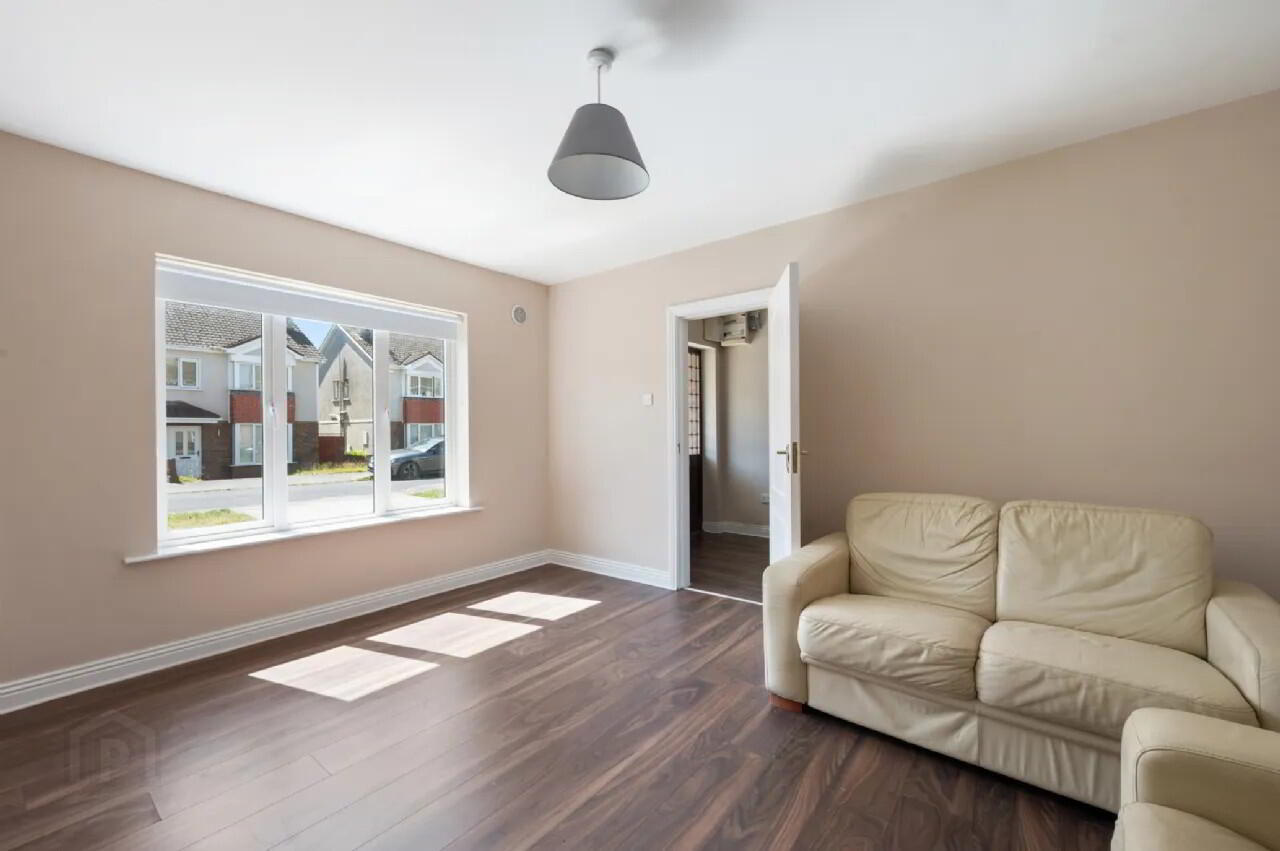 15 Blackthorn Way 4 of 12