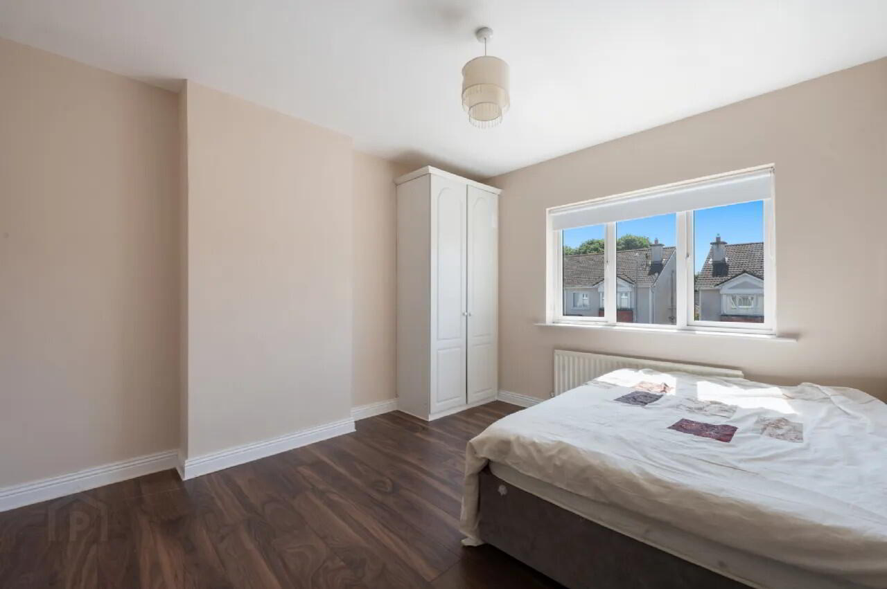 15 Blackthorn Way 7 of 12
