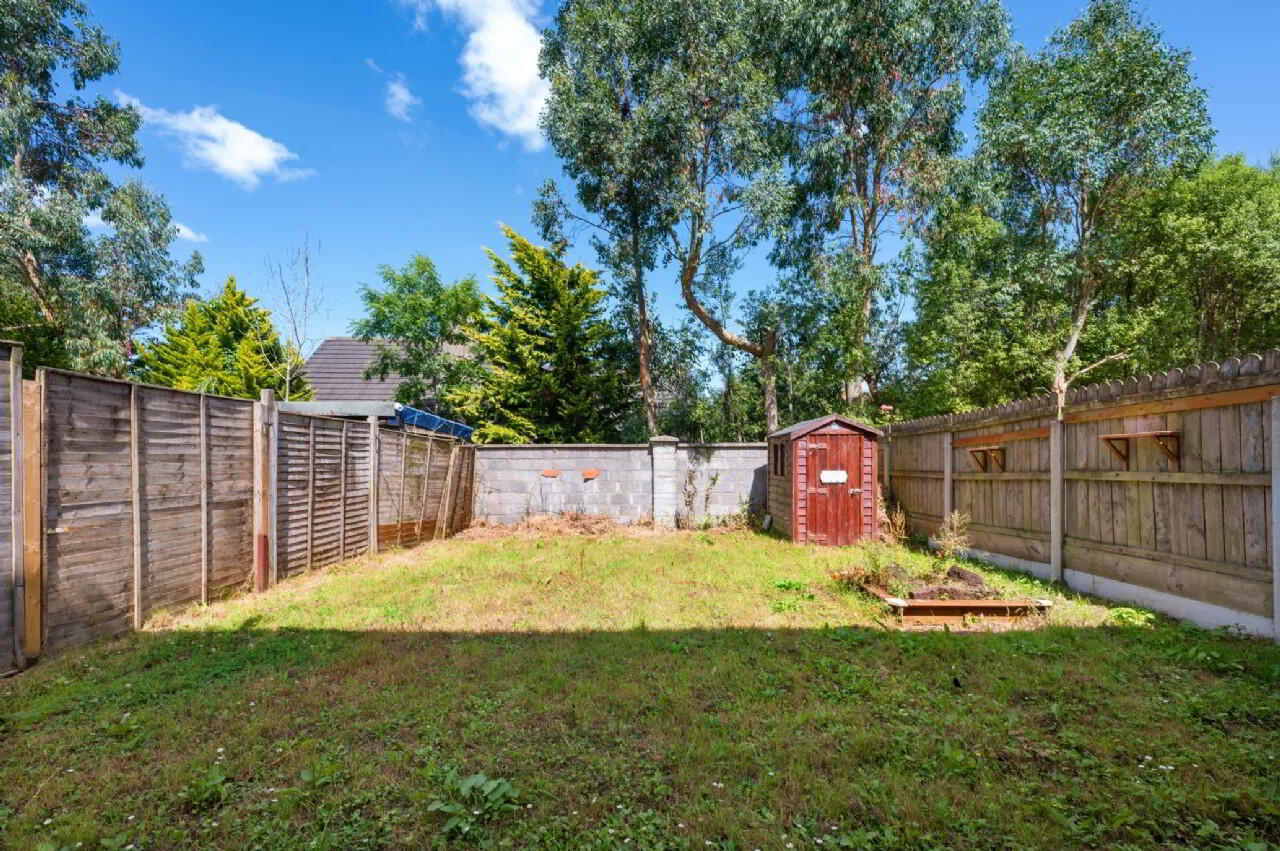 15 Blackthorn Way 12 of 12
