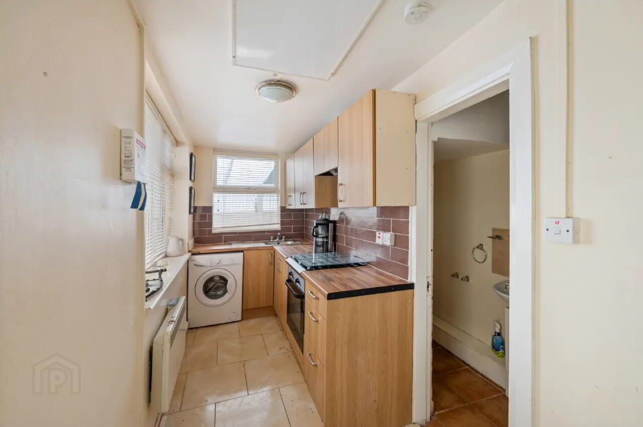 2 Bathview Terrace 5 of 11