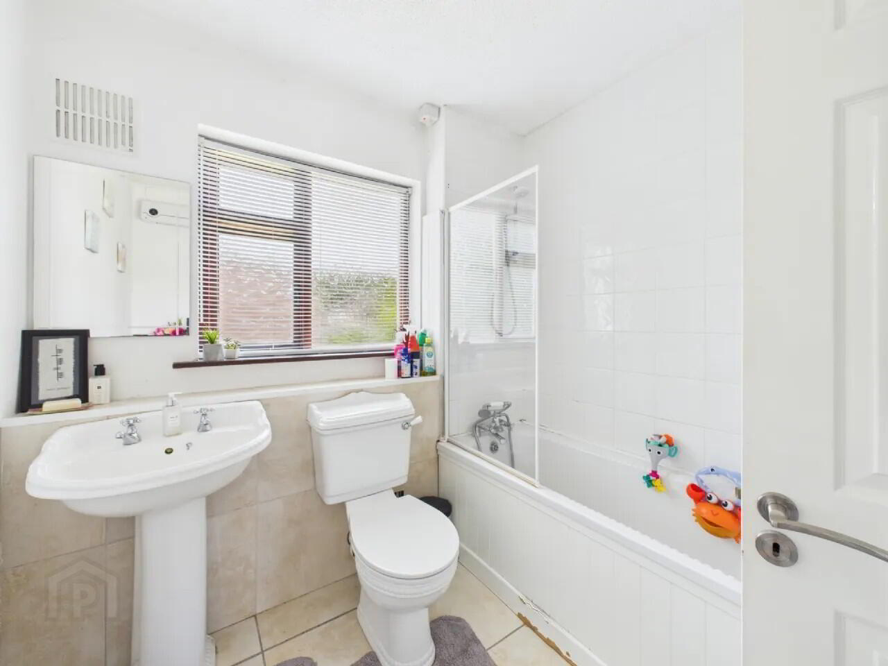 1 Kenure Court 14 of 15
