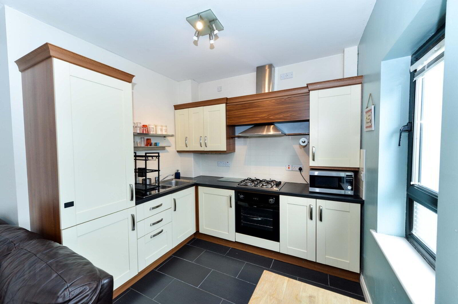Skye Building, 21 Drumadoon Square 3 of 11