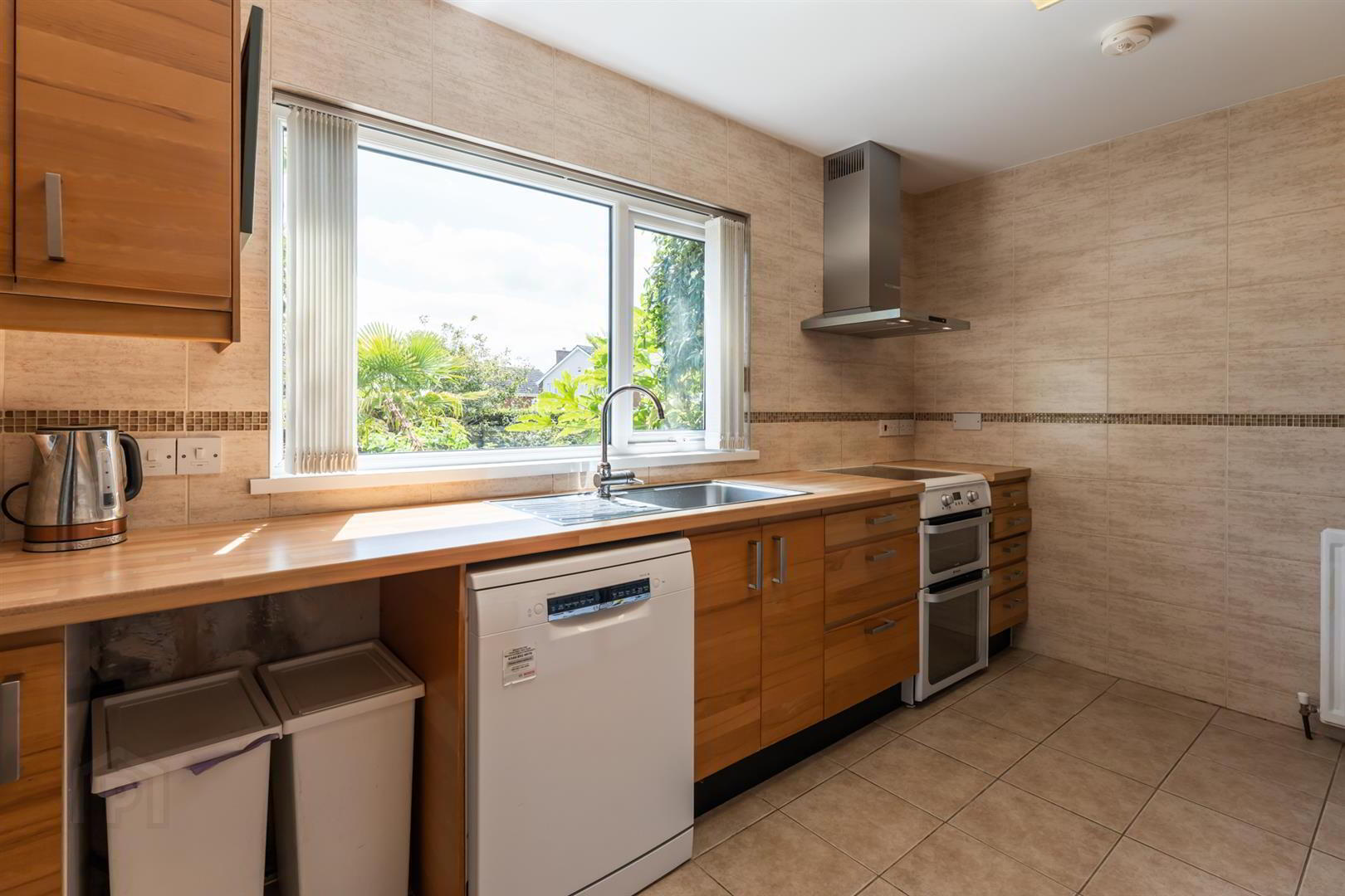 1 Tara Crescent 11 of 40