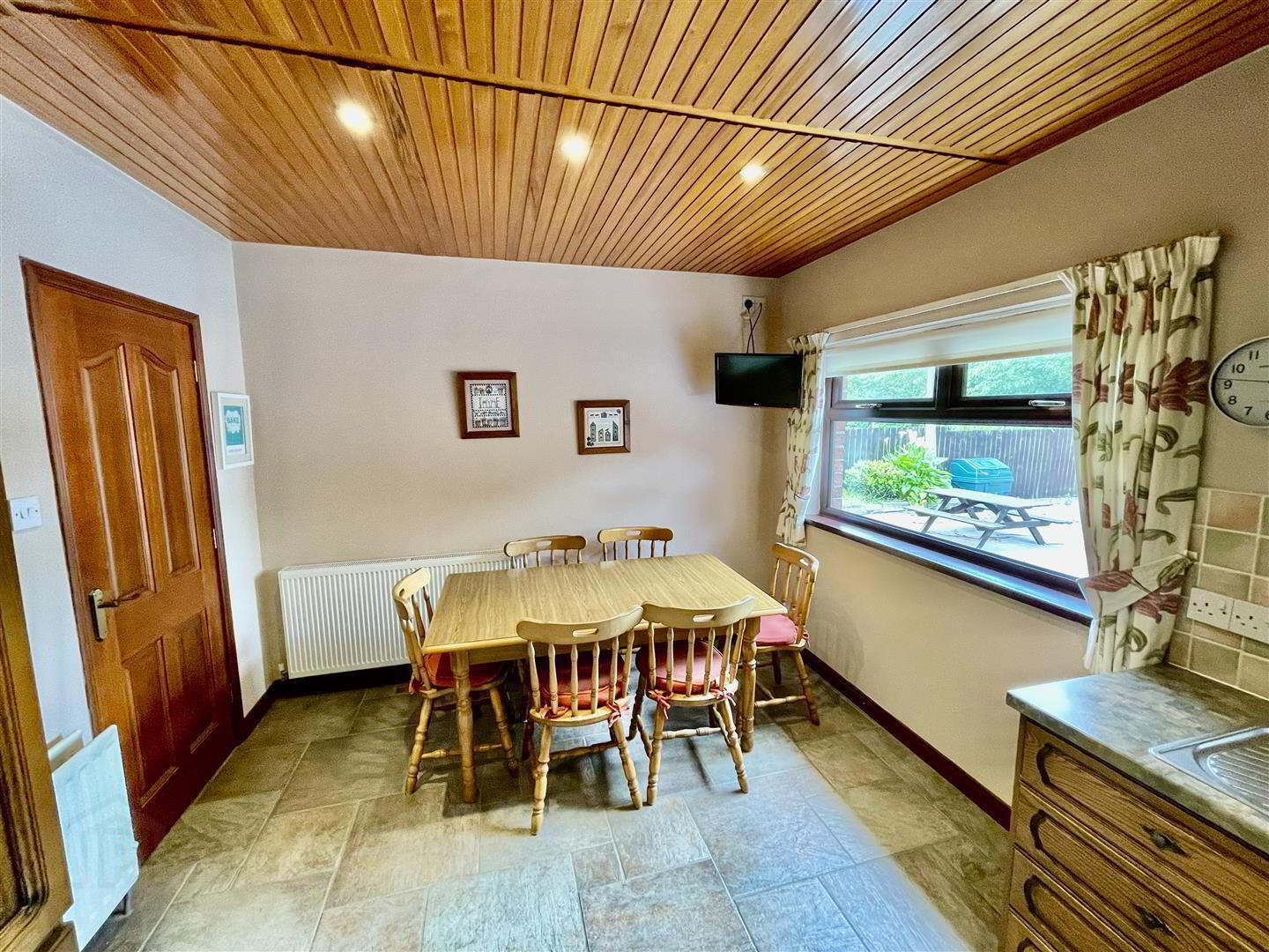 25 Cloughey Road 8 of 21