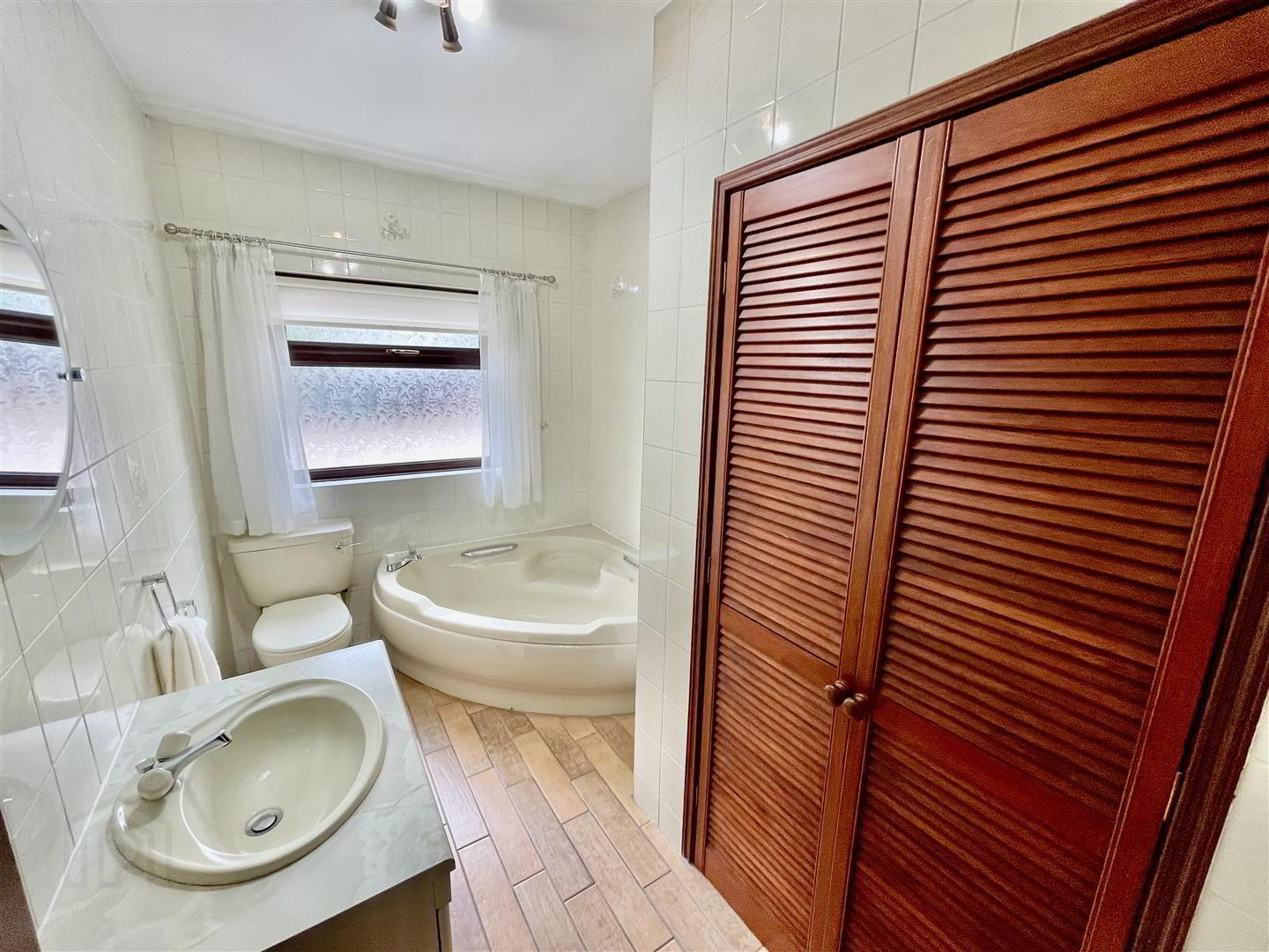 25 Cloughey Road 14 of 21