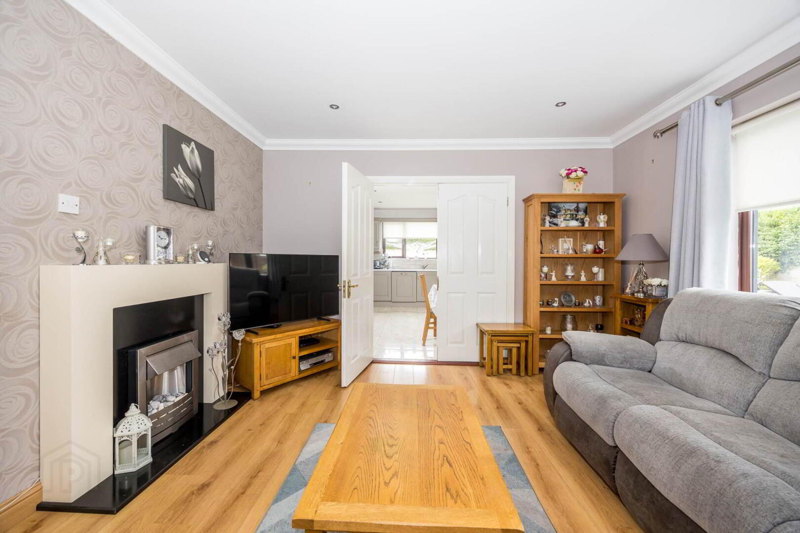 19 Woodview Heights 6 of 25