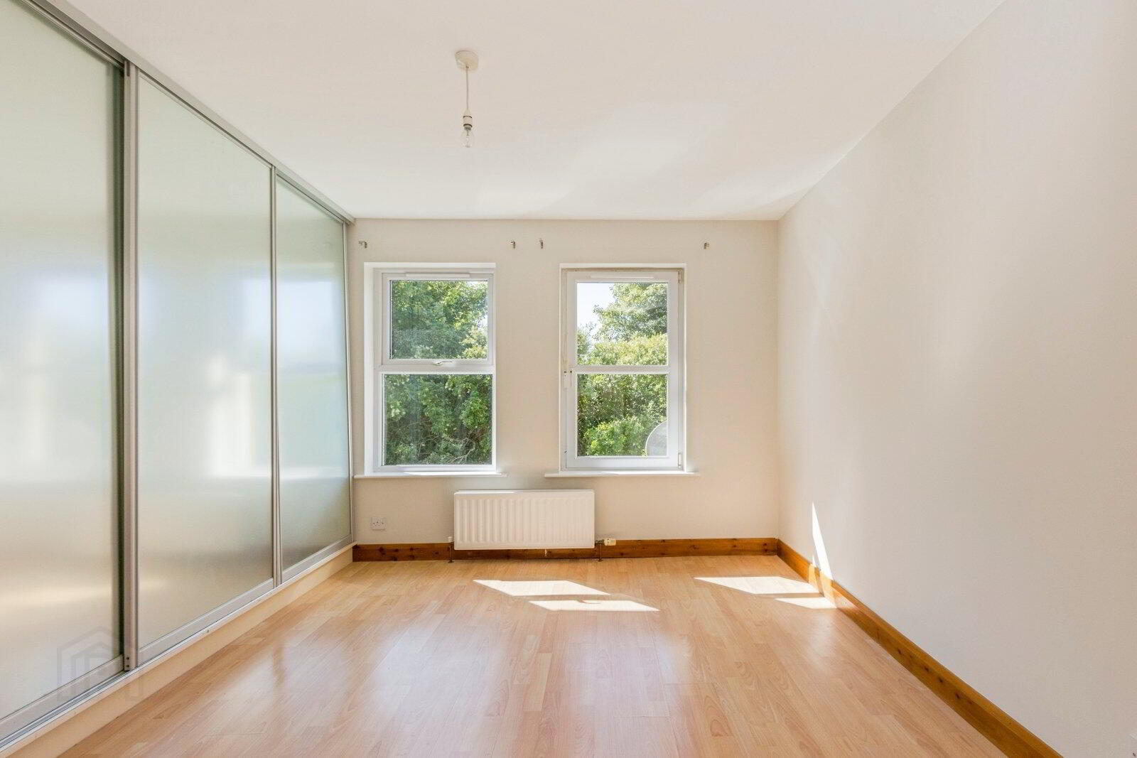 24 Regency Square 12 of 19