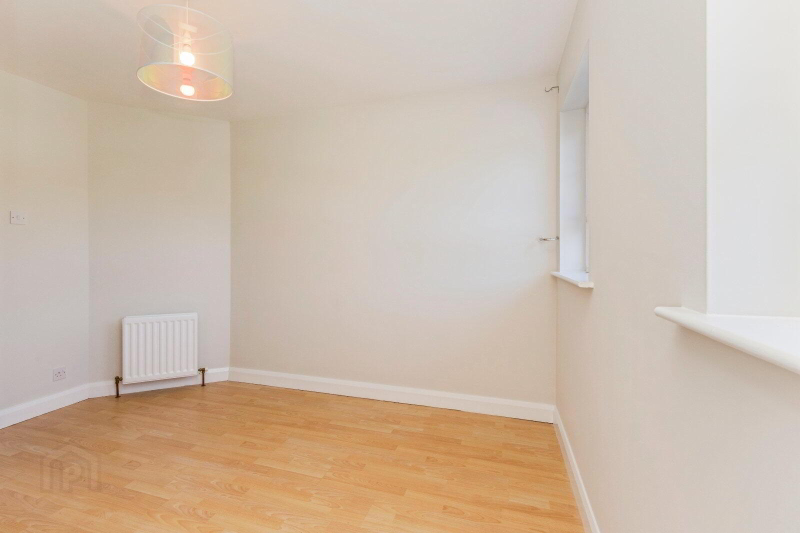 24 Regency Square 16 of 19