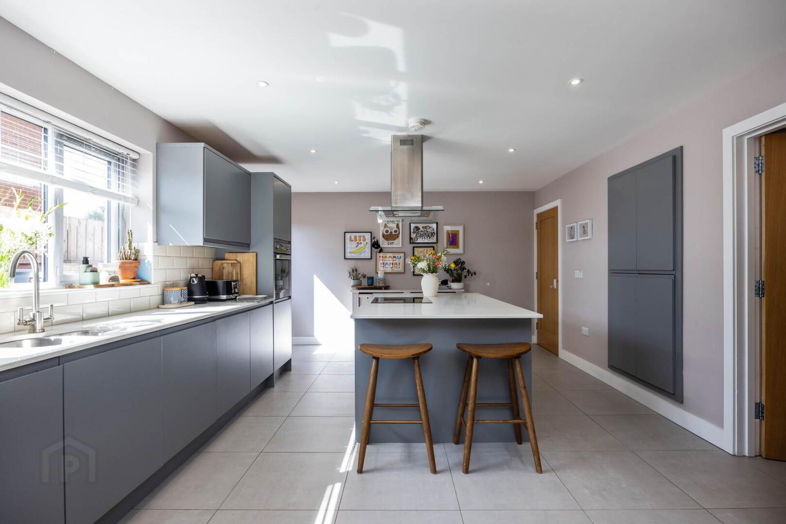 41 Circular Road 12 of 42