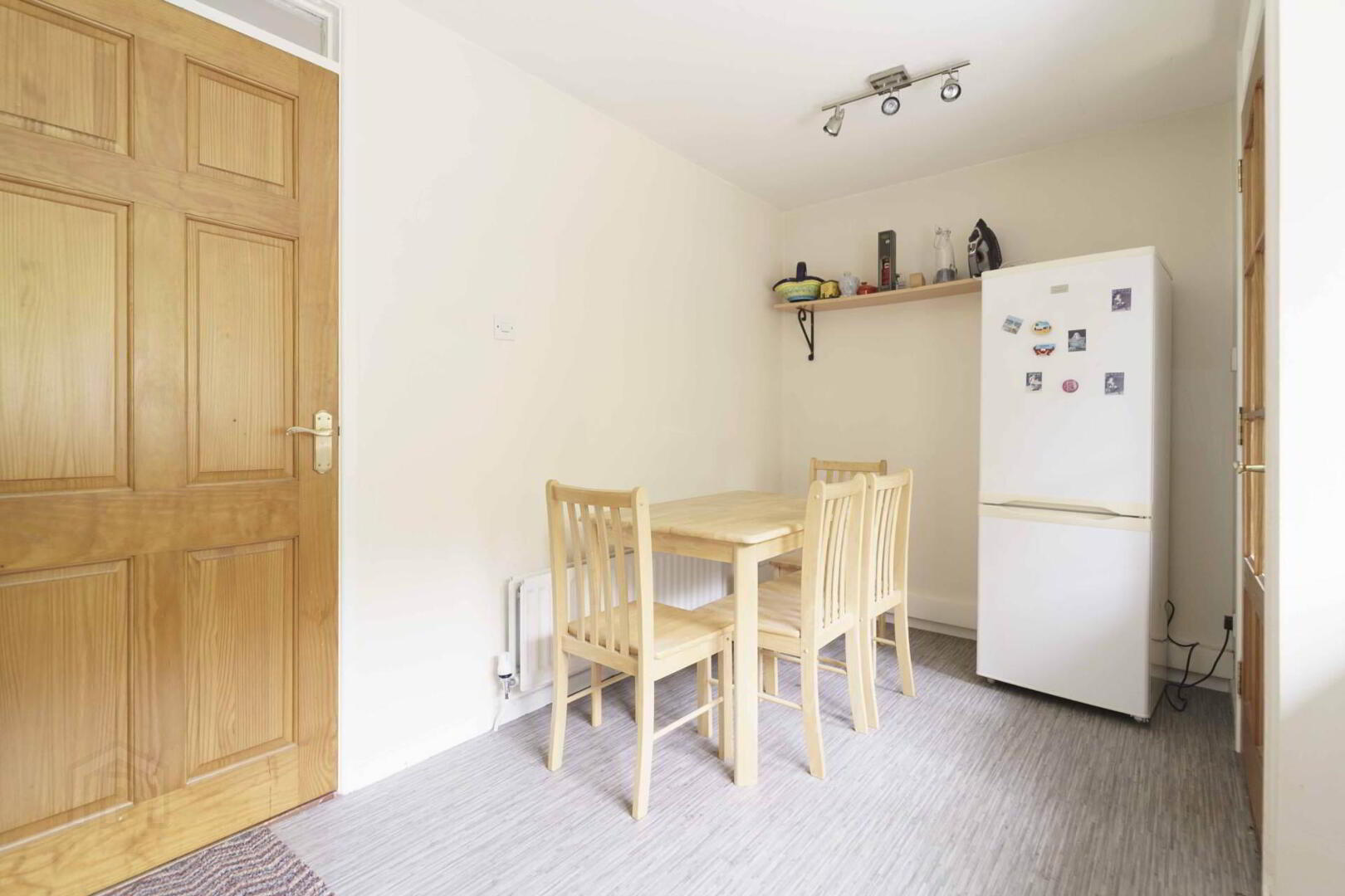 14 Glenmore Court 4 of 11
