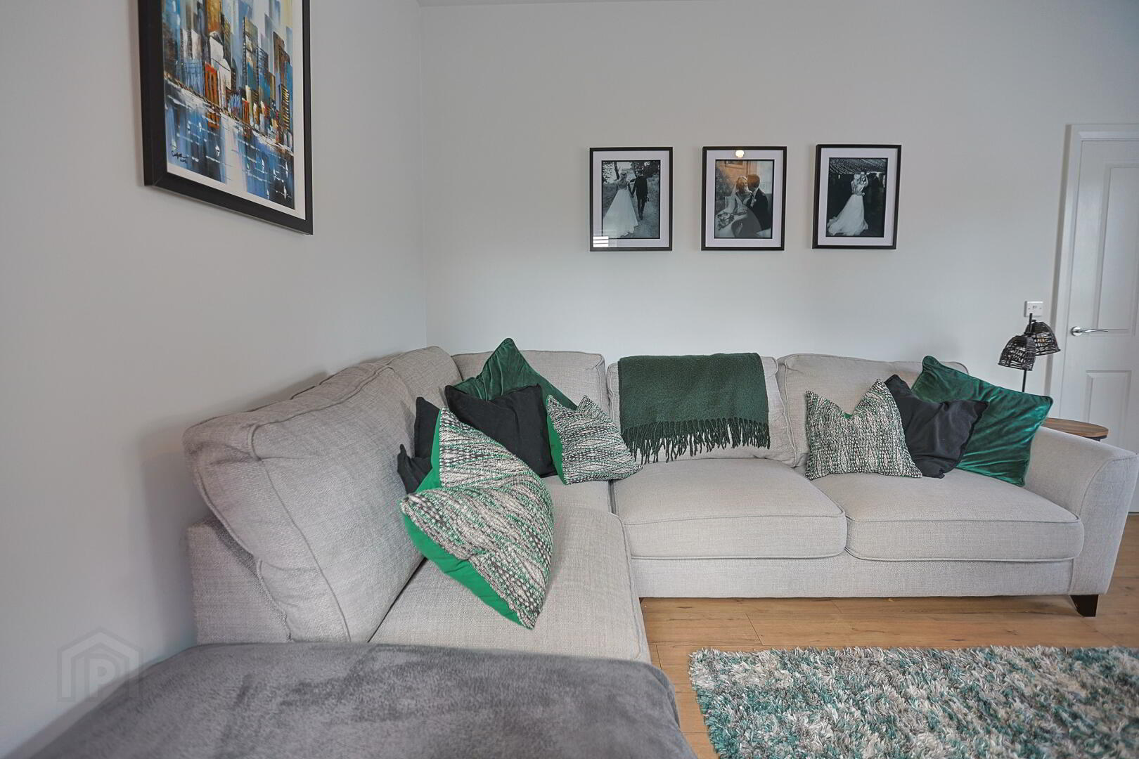 8 Moss Lane 13 of 65