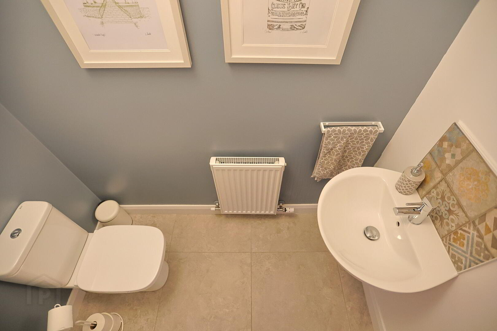 8 Moss Lane 17 of 65