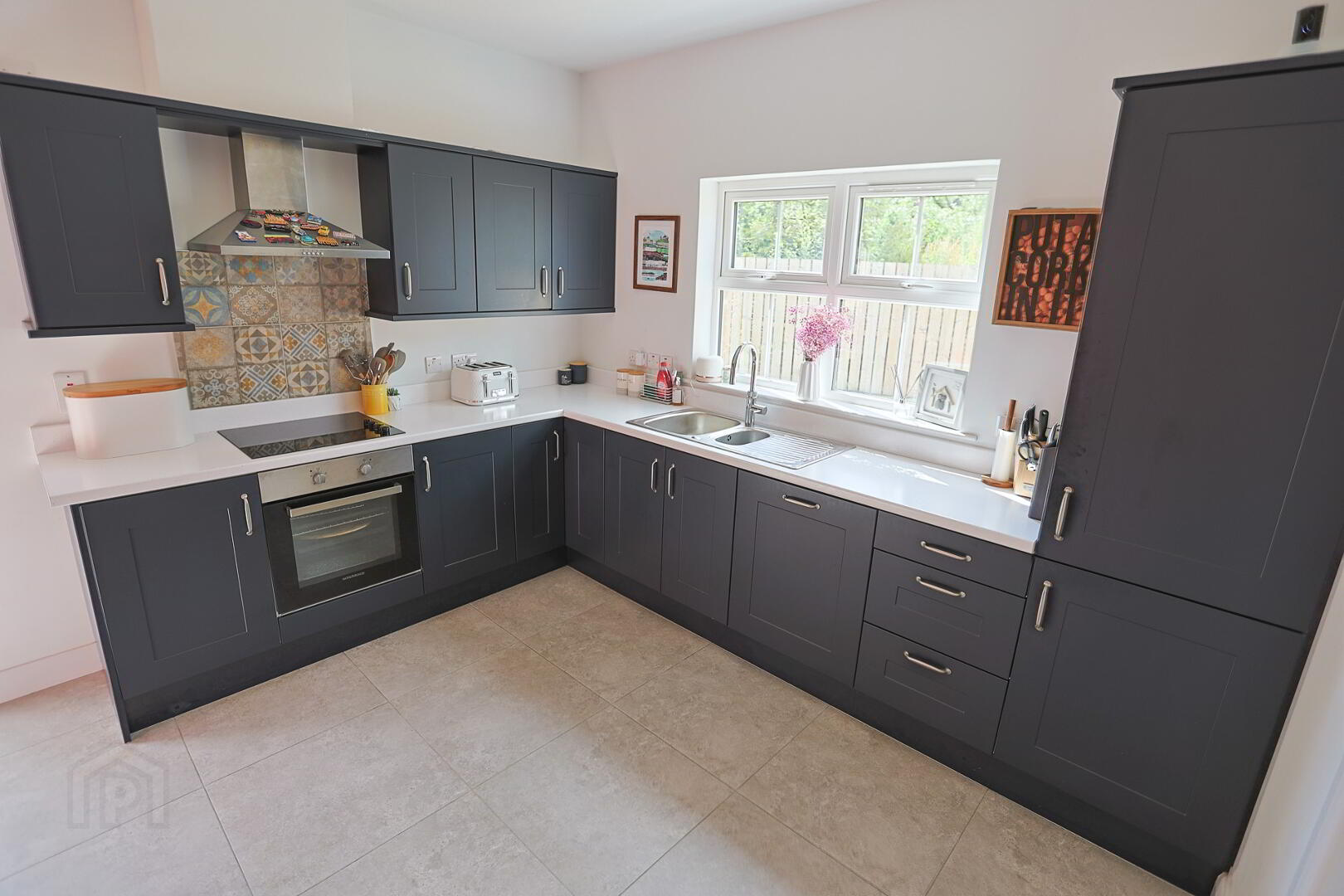 8 Moss Lane 24 of 65