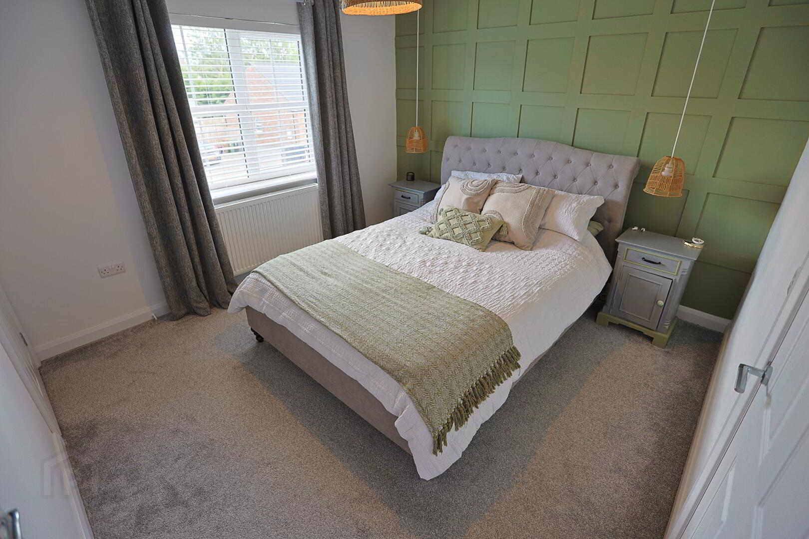 8 Moss Lane 29 of 65