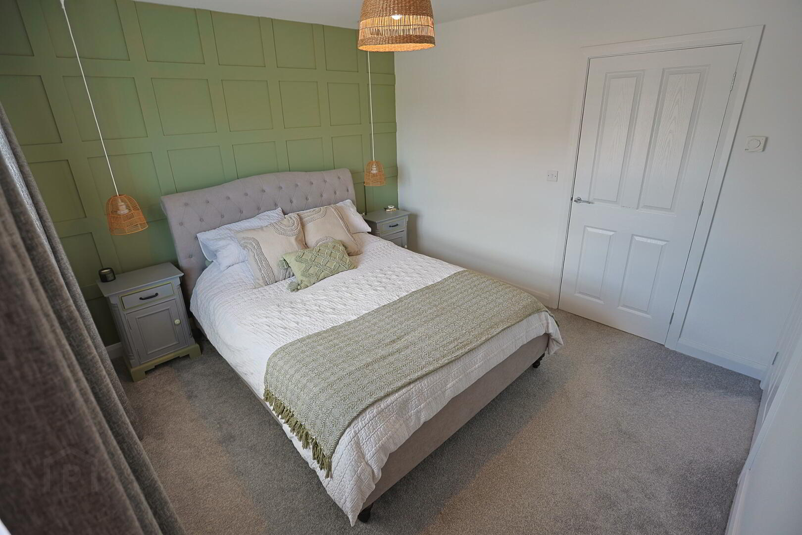 8 Moss Lane 31 of 65