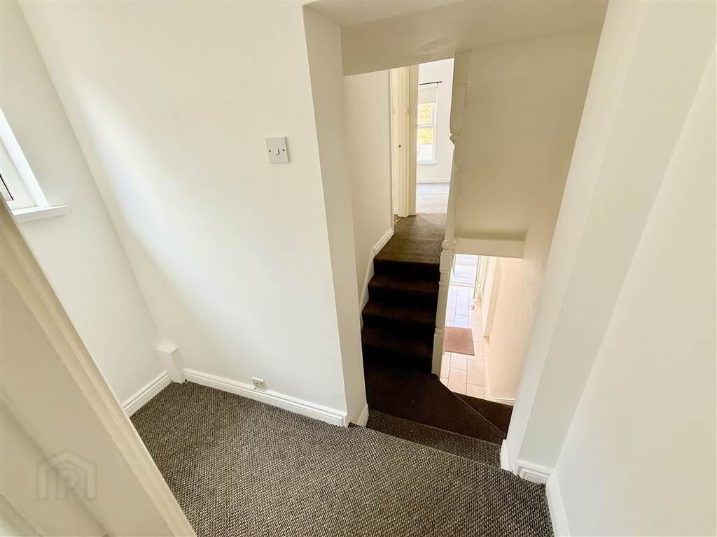 29 Hatton Drive 6 of 10