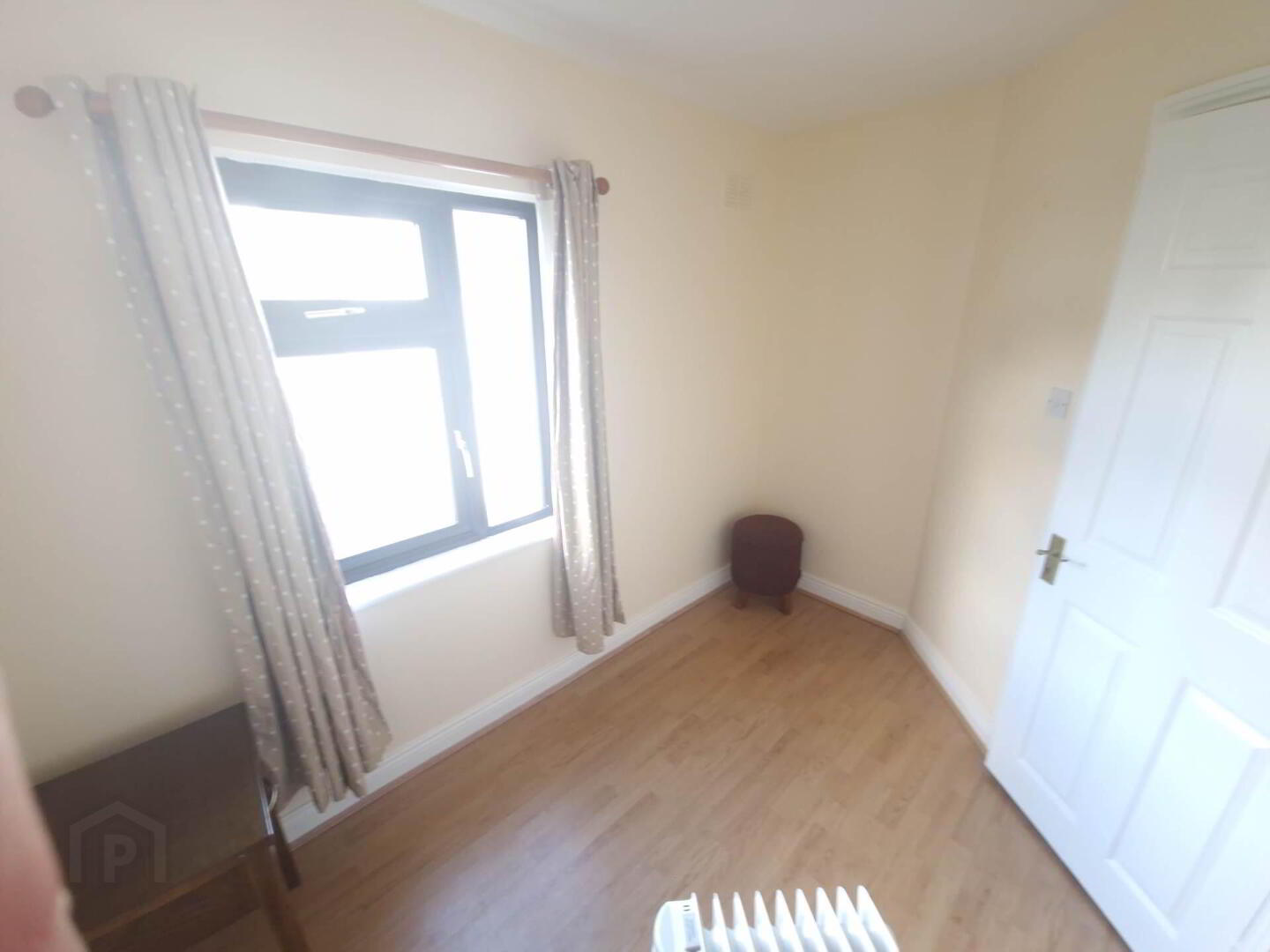 Apt 7, Priory Court 13 of 16