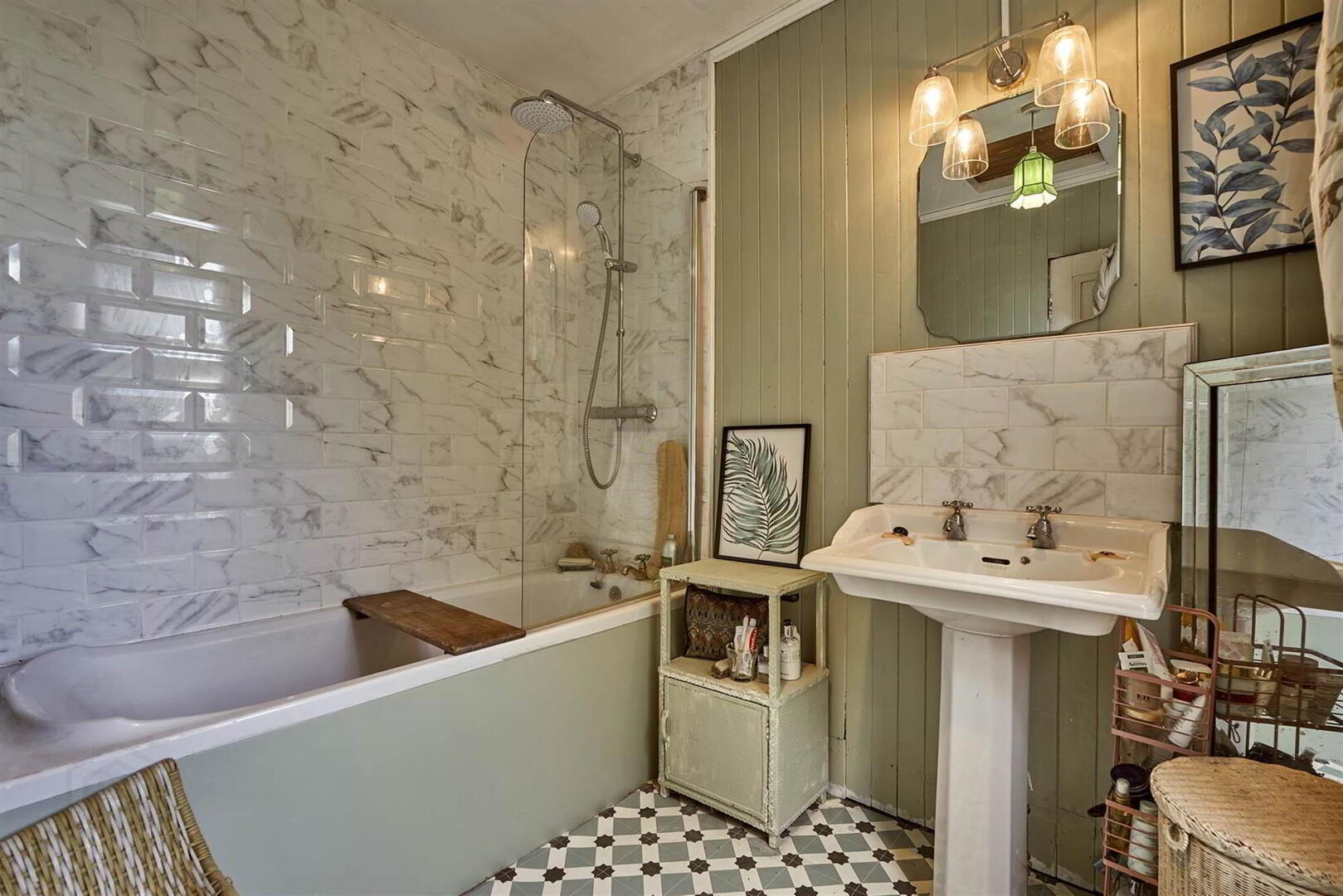 46 Bryansburn Road 14 of 20