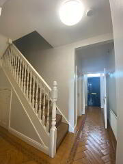 6 Windsor Avenue Place 3 of 23