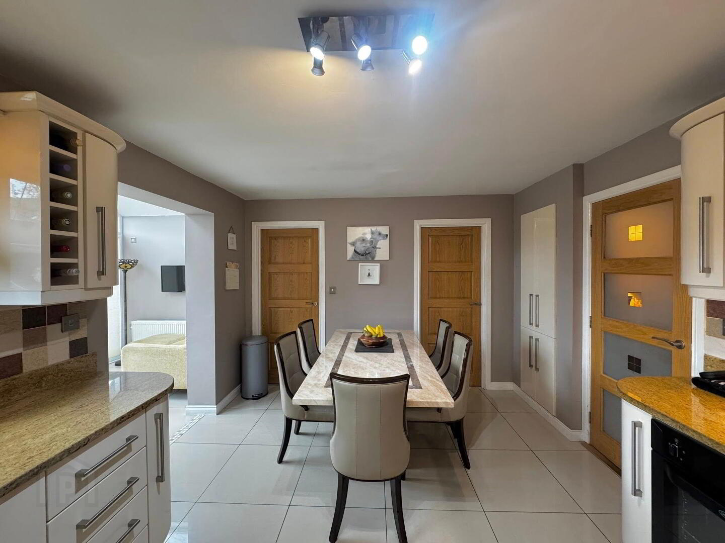 2 Glenwood Avenue 14 of 51