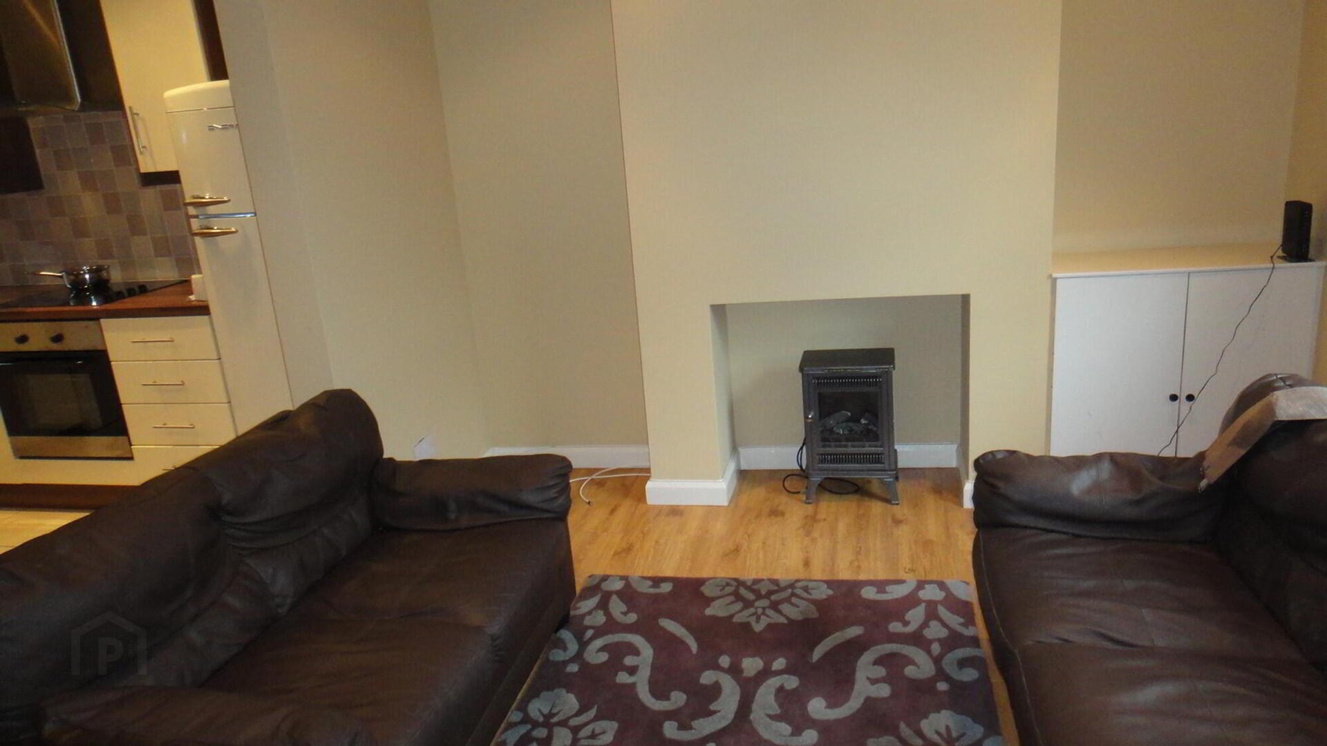 24 Laganvale Street 3 of 8
