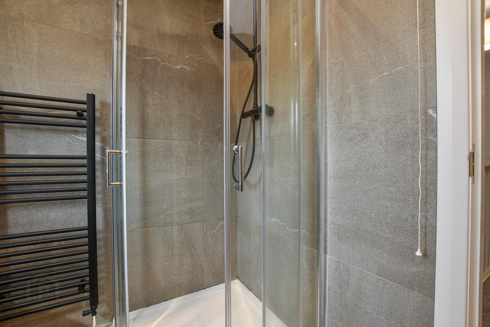 12 Blackrock Avenue 33 of 49