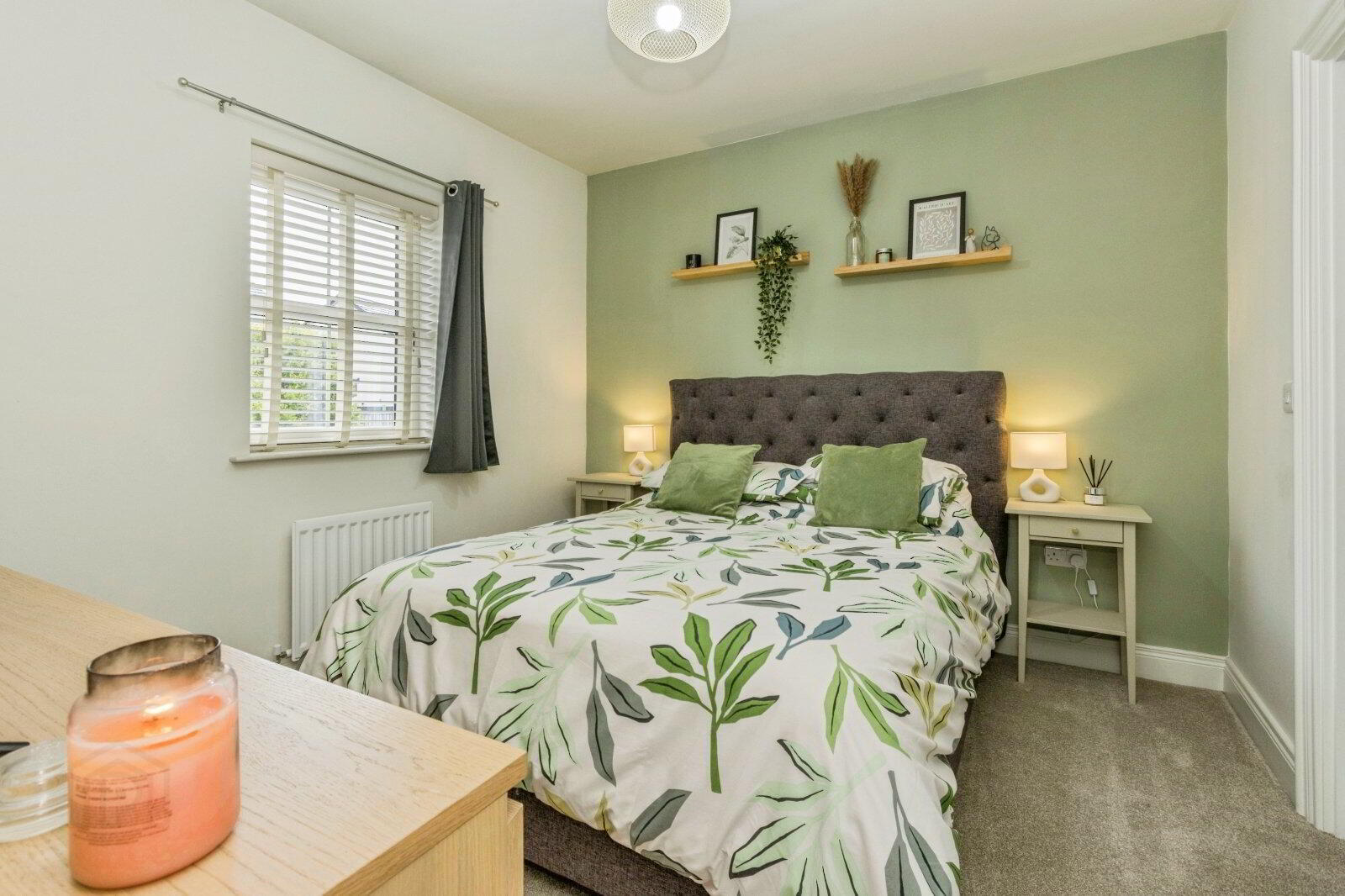 17 Helens Wood Way 13 of 20