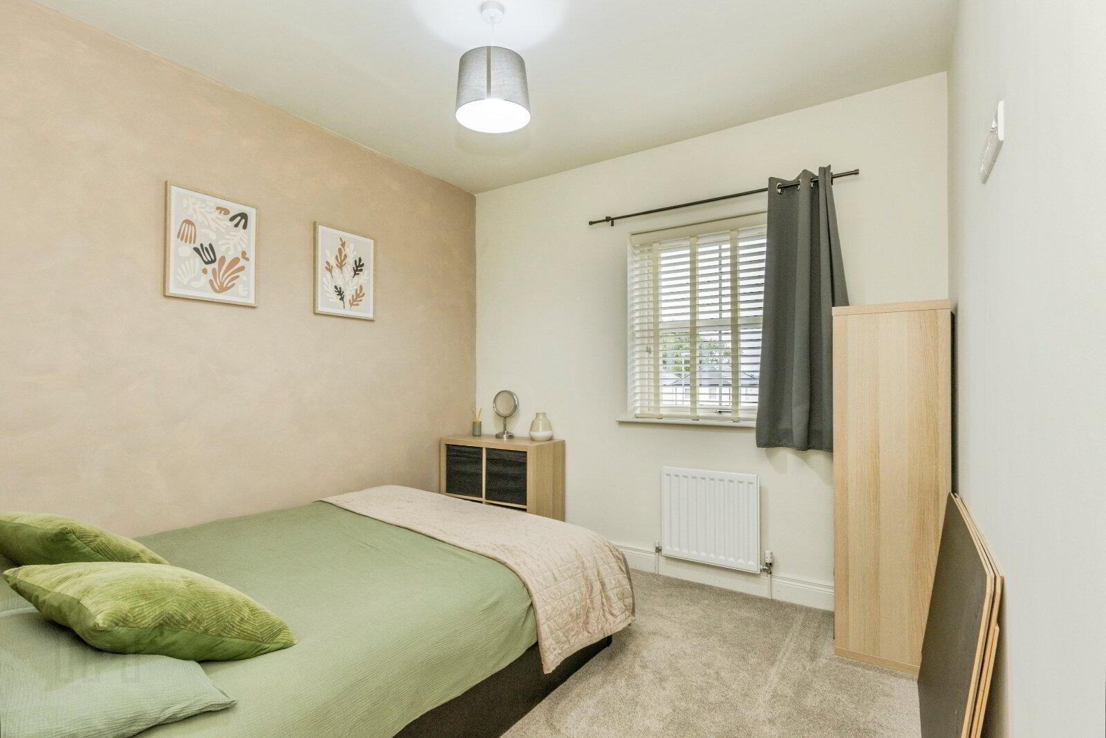 17 Helens Wood Way 16 of 20