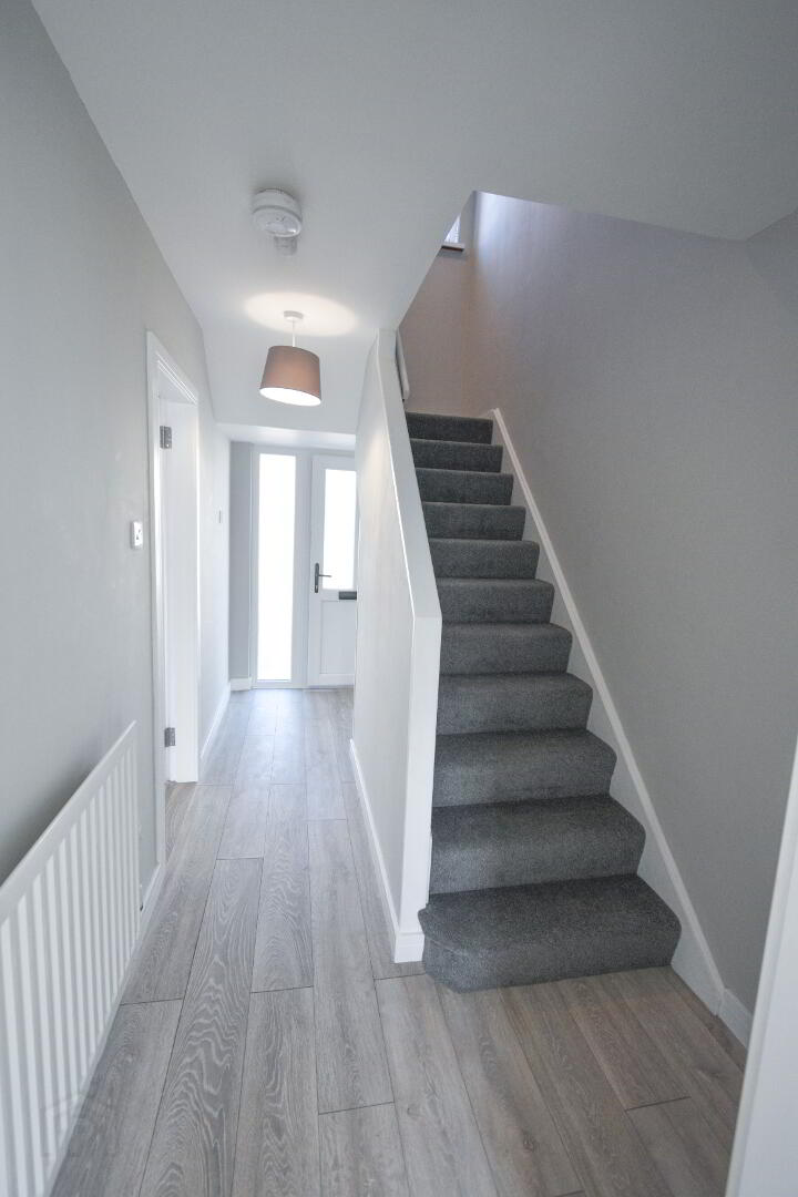 32 Royal Court 10 of 15
