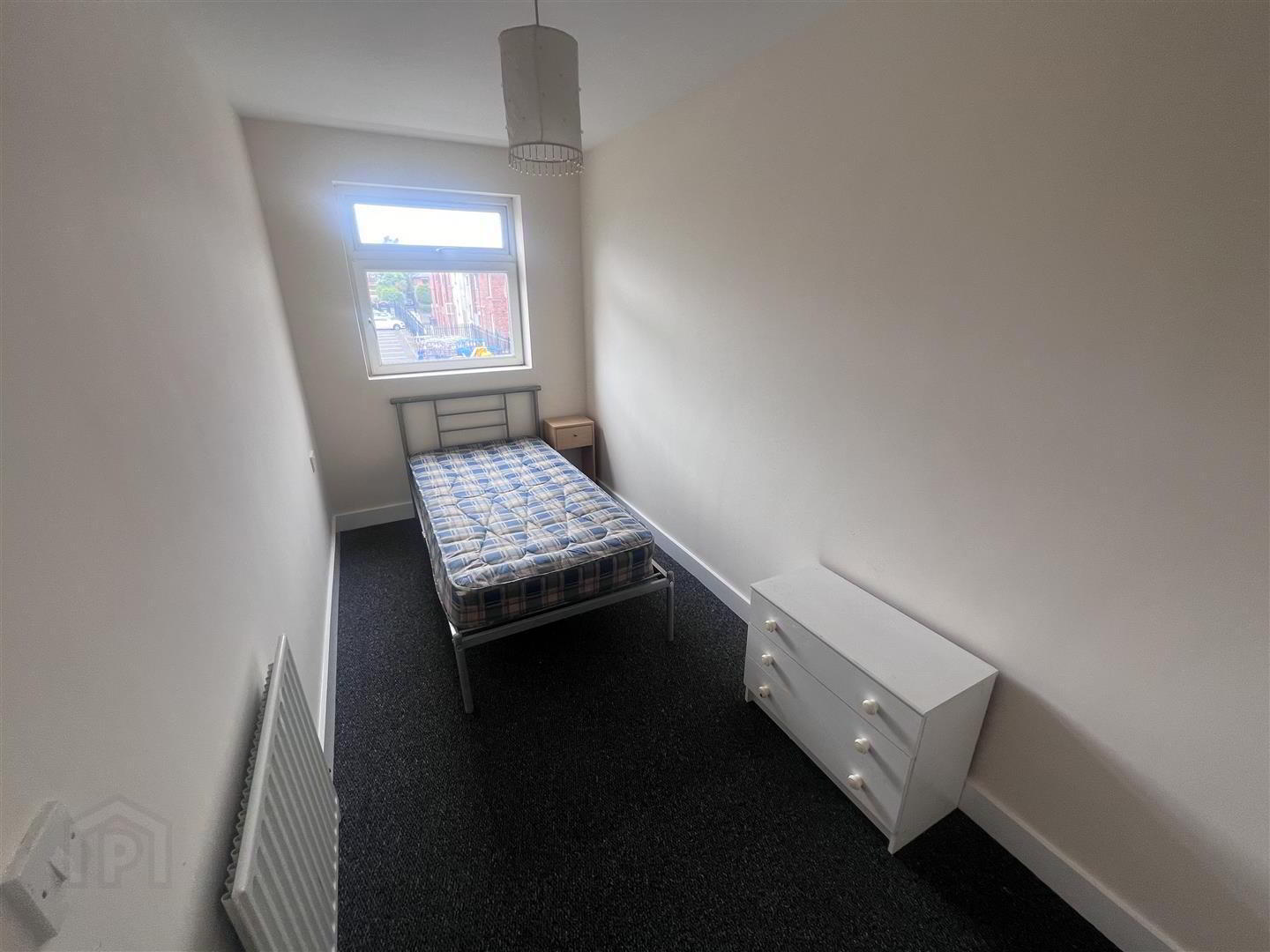 Apt 3, 11 Jubilee Avenue 5 of 6