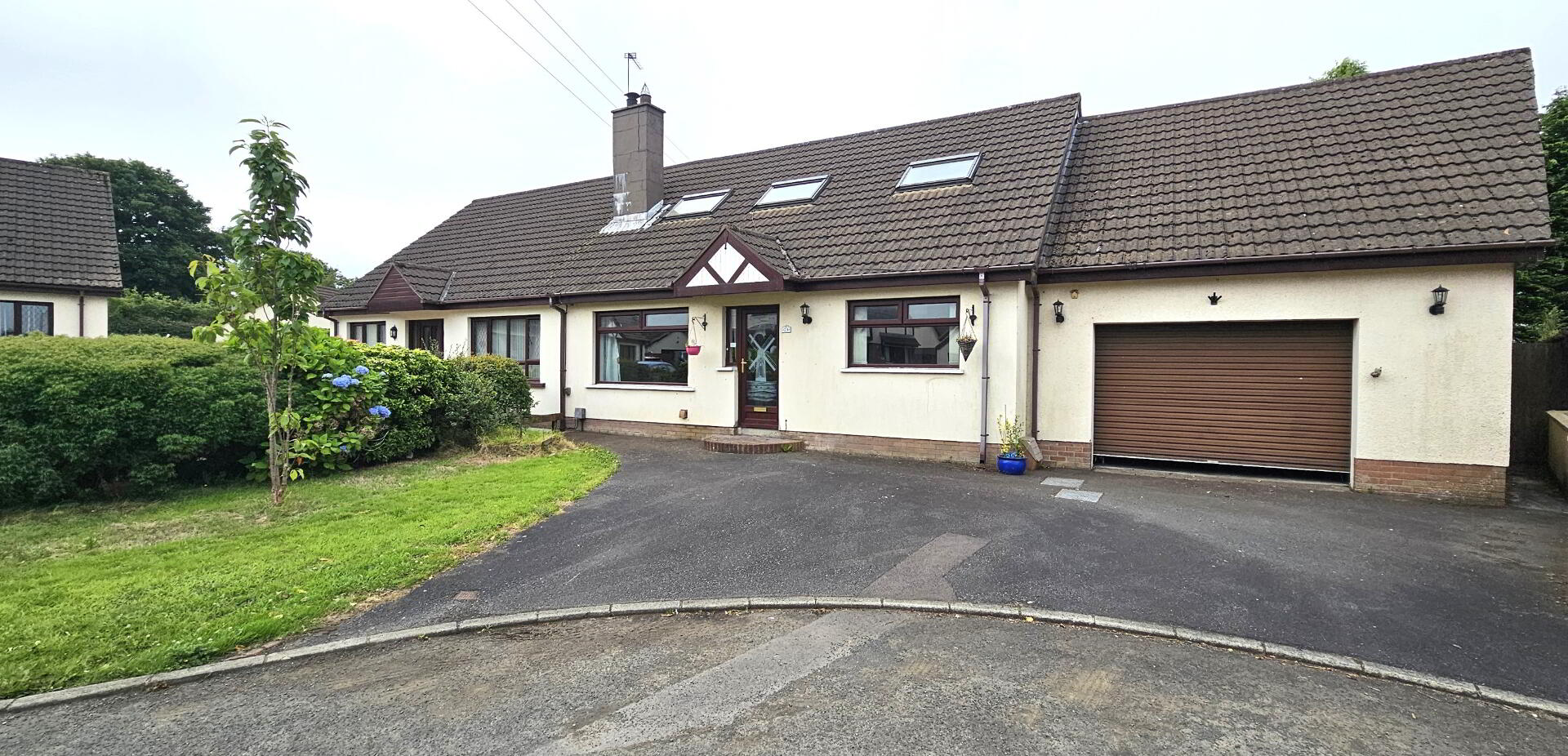 23 Millview Gardens 1 of 16