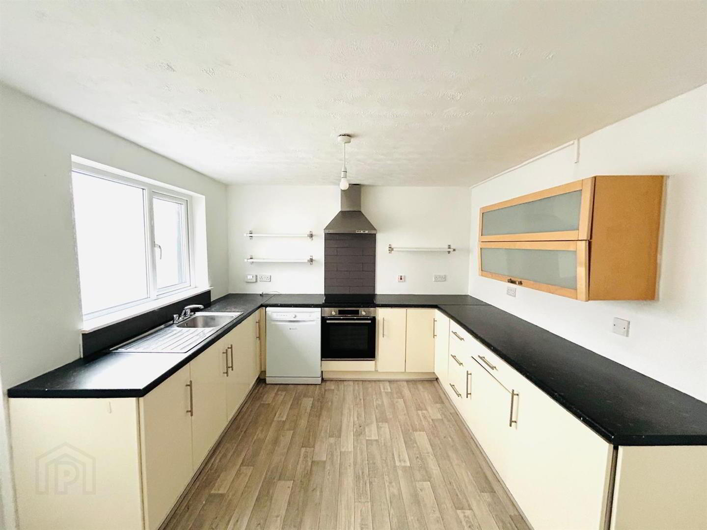 12 Miller Street 6 of 12