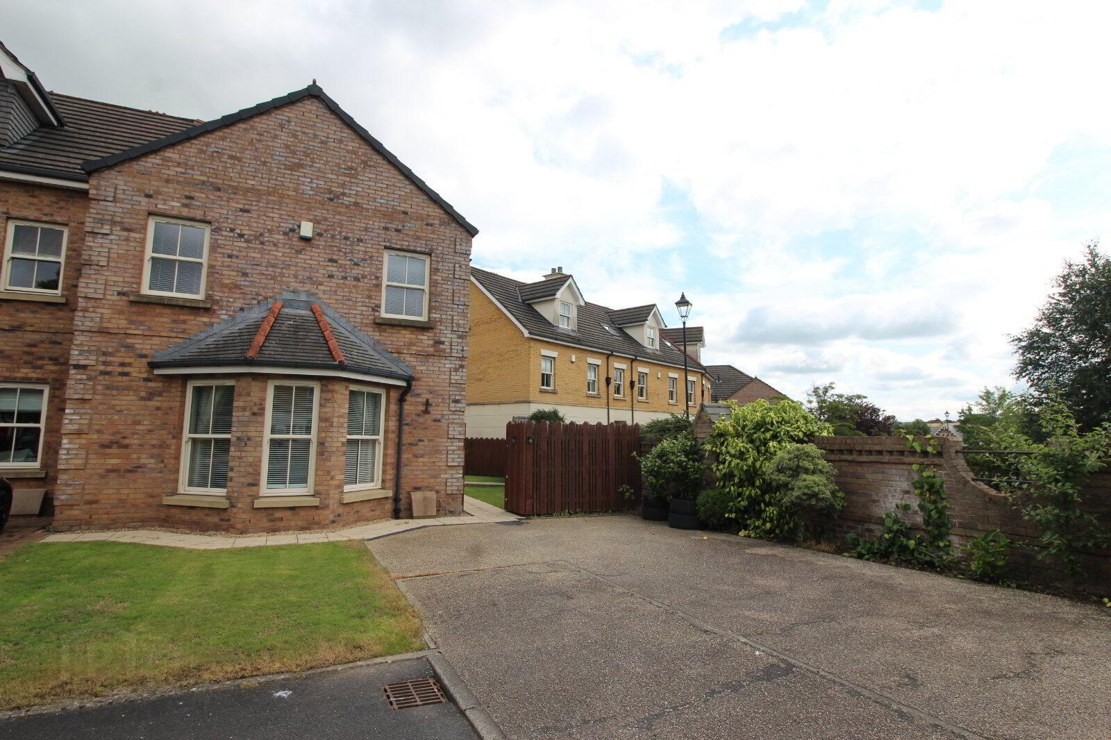 18 Ballantine Gardens 28 of 29