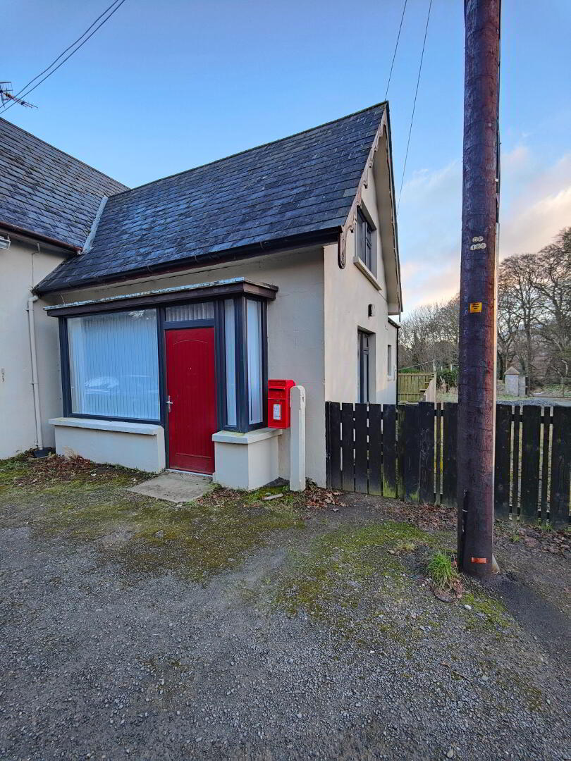 Hilltown Road 1 of 8