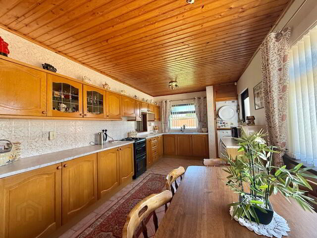 42 Ballygudden Road 7 of 16