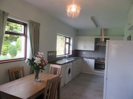 102 Bravallen Road 3 of 8